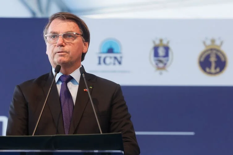 O Presidente da República, Jair Bolsonaro, durante a Cerimônia do dia do Marinheiro - PROSUB 2020