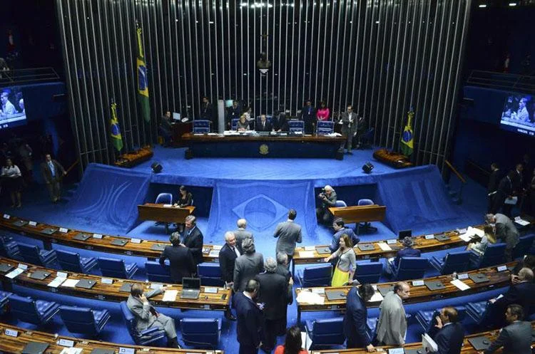 Senado aprova projeto de renegociação de dívidas dos estados