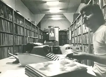 Vista panorâmica da discoteca da Rádio Nacional em Brasília (Acervo Arquivo Público do Distrito Federal)