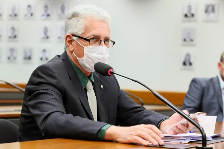 Audiência Pública -Debater as dificuldades que os trabalhadores têm enfrentado em virtude do COVID. Dep. Rogério CorreiaPT - MG