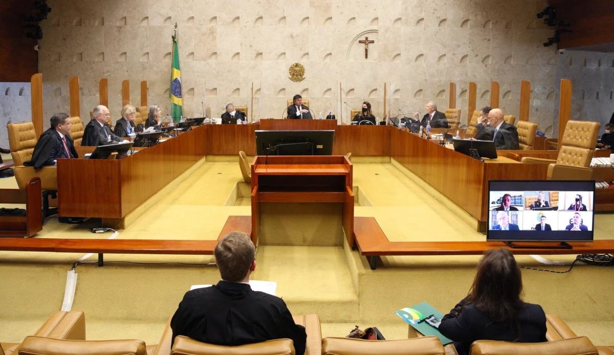 STF retoma sessões presenciais com plenário cheio e mal-estar entre ministros