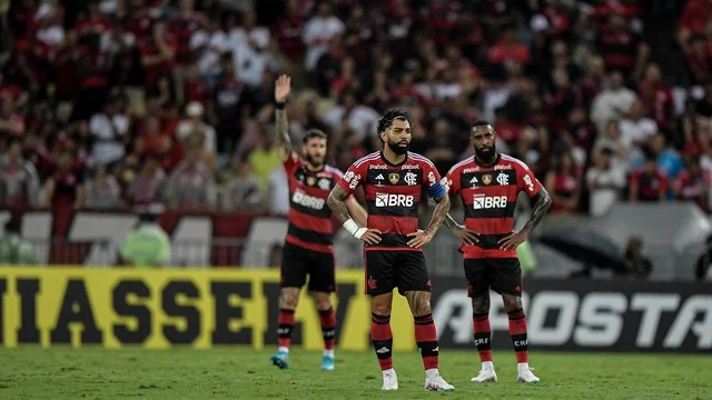 Gabigol e Gerson, do Flamengo, na partida contra o Fluminense