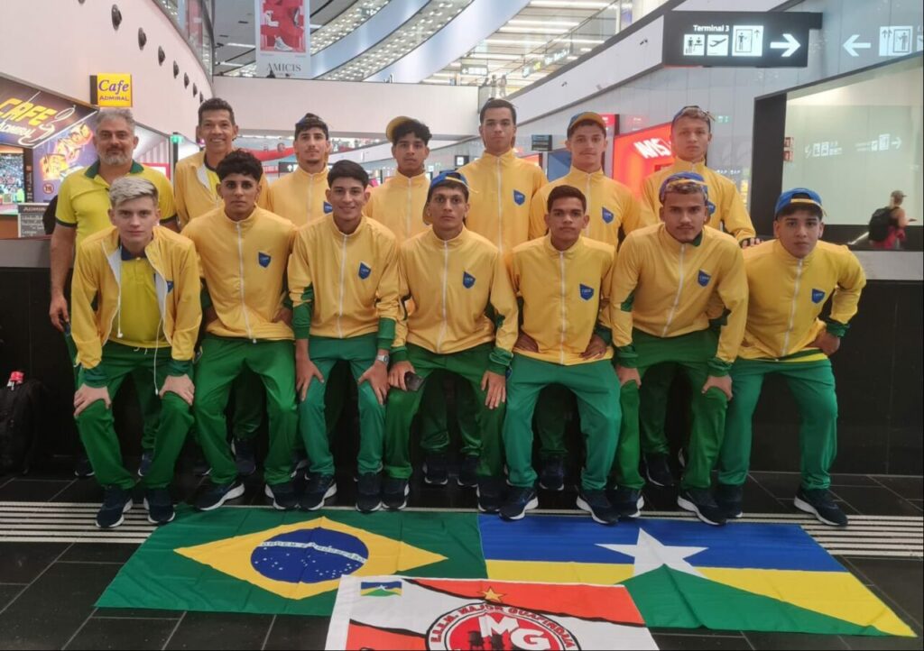 Time tocantinense é vice-campeão no Campeonato Mundial Escolar de Futsal -  Jornal Primeira Página