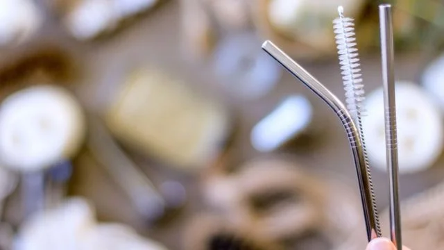 Canudos de ácido inoxidável e escovinha de limpeza