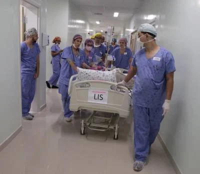 A cirurgia delicadíssima e inédita no DF que separou Lis (foto) e Mel ocorreu em 27 de abril de 2019, no Hospital da Criança de Brasília José Alencar