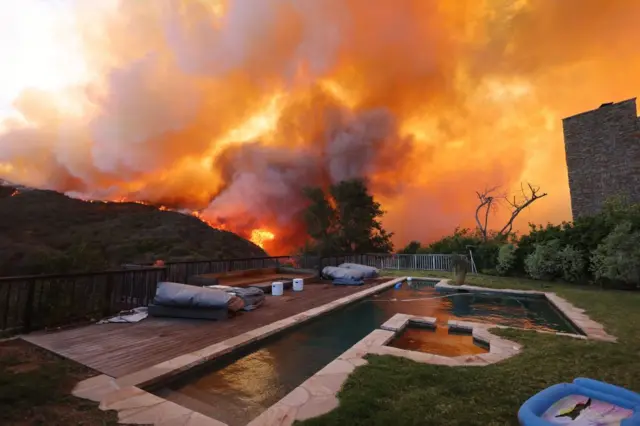 Os incêndios em Pacific Palisades