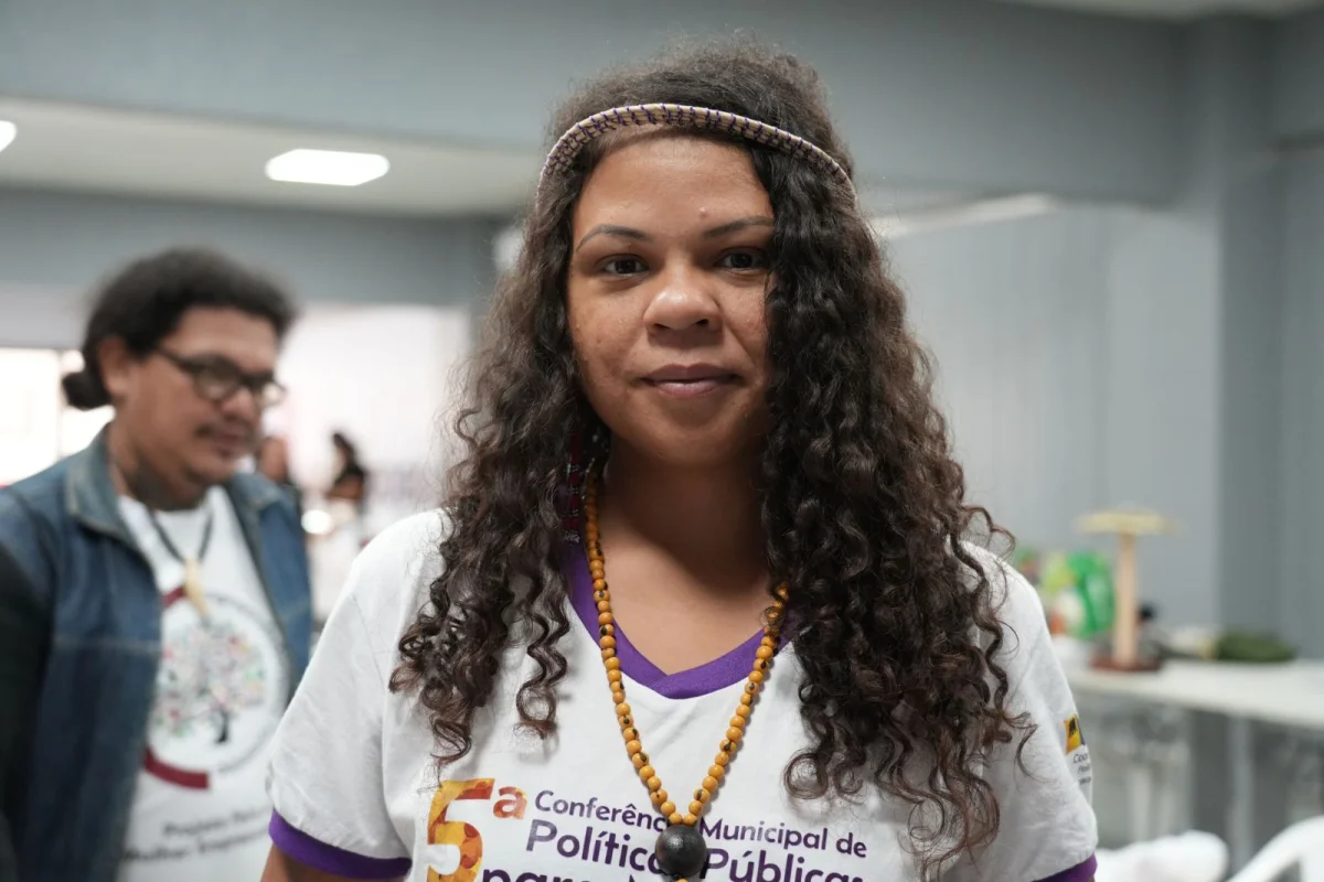 É crucial reconhecer que a violência se manifesta de diversas formas, enfatizou a Anne Cleyanne Alves