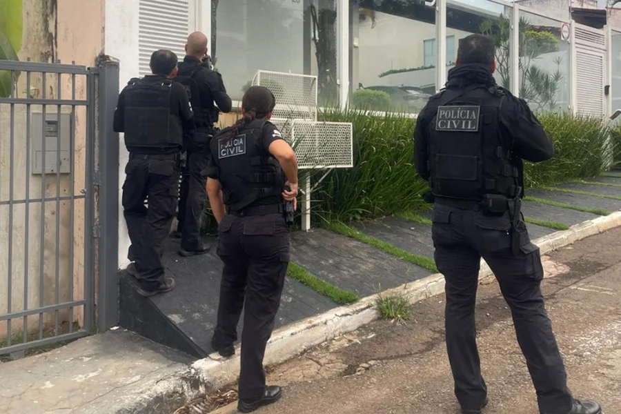 Operação da polícia contra fraude em planos de saúde