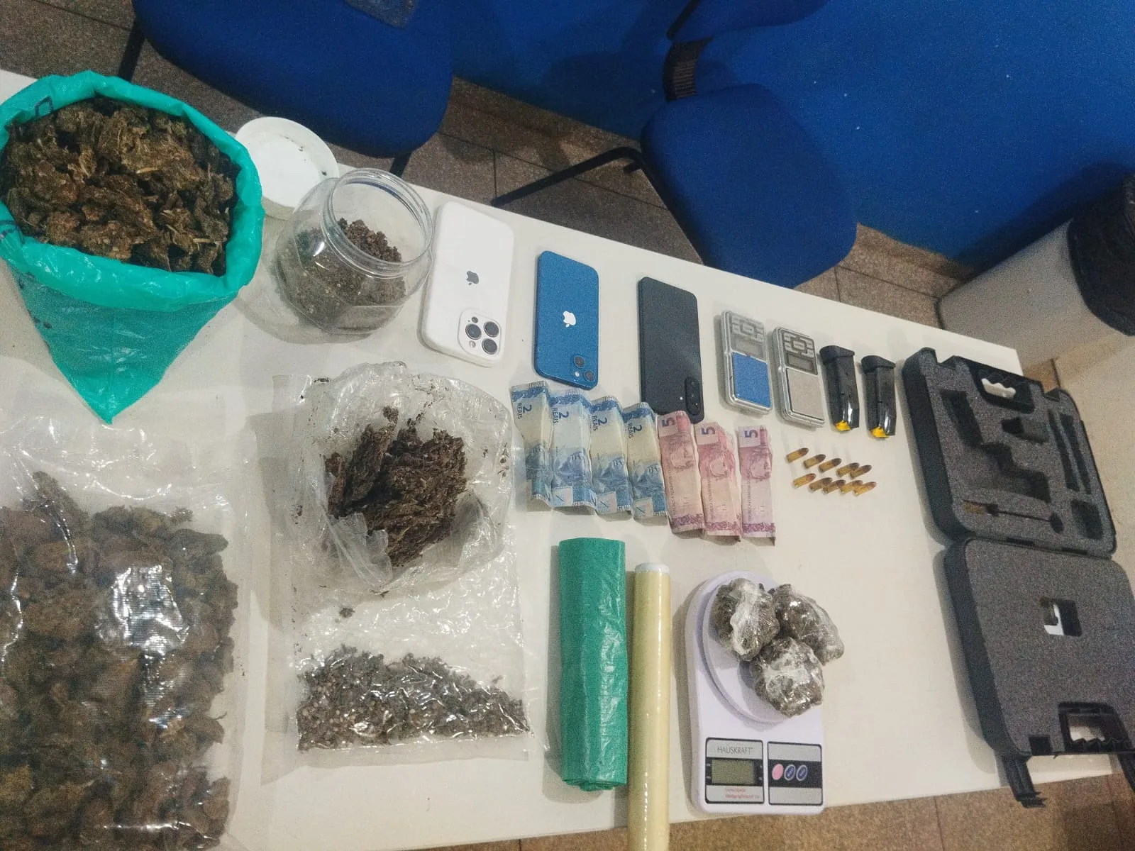 Ação da PM desmantela ponto de venda de drogas em Vilhena