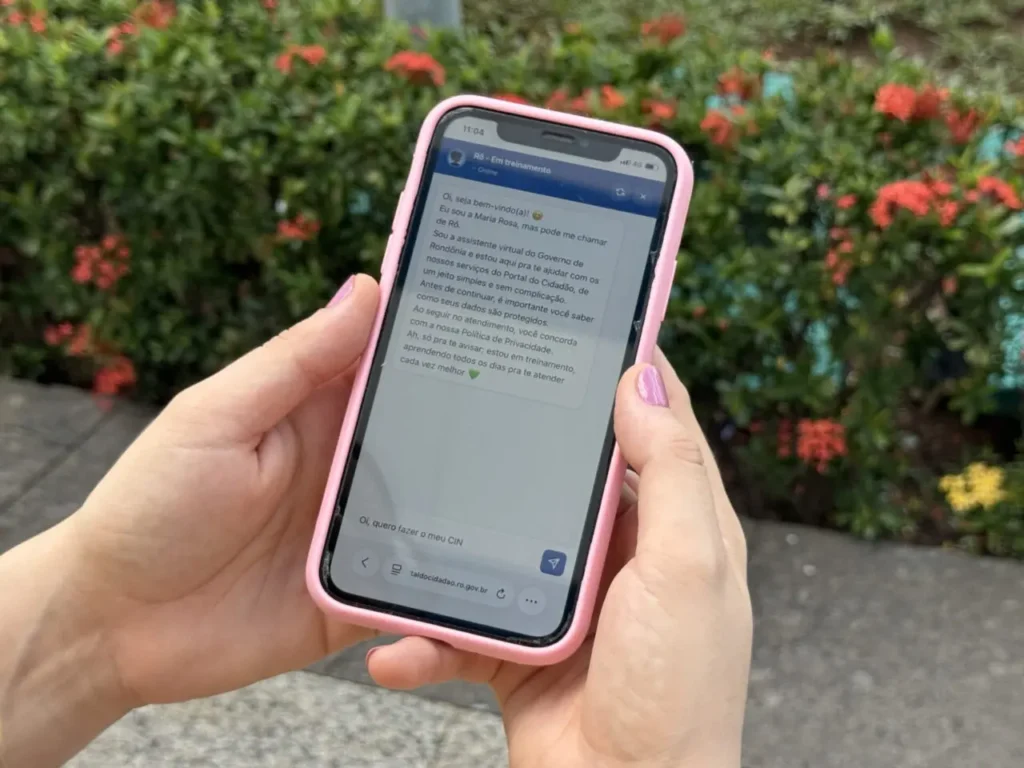 Assistente virtual “Rô” registra mais de 9 mil interações e amplia acesso aos serviços públicos digitais no estado