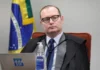 Zanin suspende julgamento que analisa legalidade de escolas cívico-militares em SP