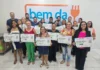Participantes de curso de empreendedorismo recebem premiações durante solenidade