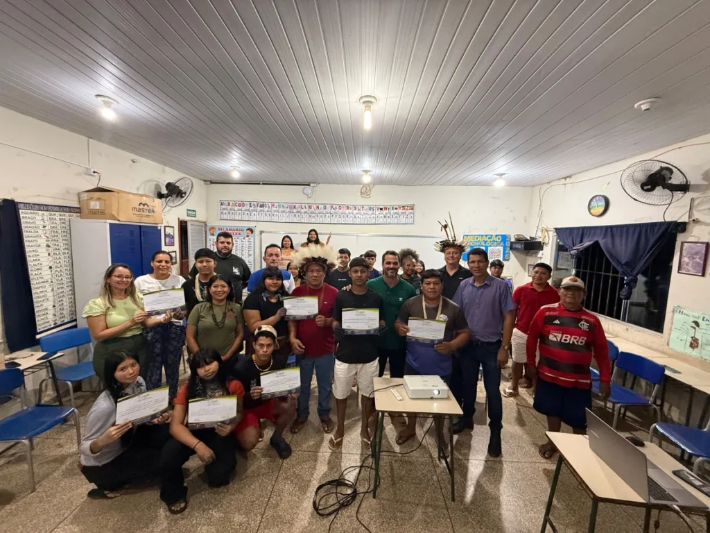 Terra Indígena Roosevelt recebe primeira capacitação da Escola do Legislativo; iniciativa foi do deputado Cássio Gois