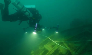 Navio japonês com mais de 1 mil corpos é encontrado no mar do Pacífico