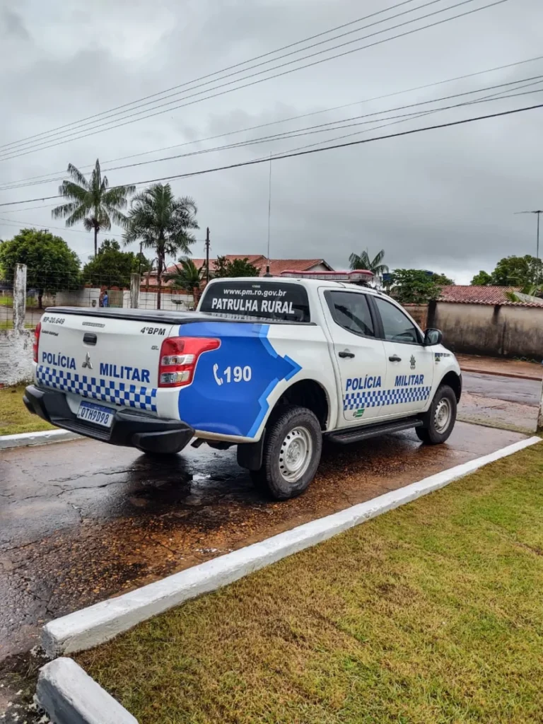Homem é preso após disparos contra retroescavadeira da Prefeitura na zona rural de Cacoal