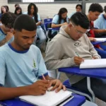 Pé-de-Meia: estudantes nascidos em novembro e dezembro recebem parcela de R$ 200 nesta segunda