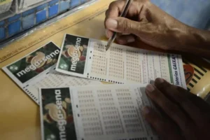 Mega-Sena acumula pela 12ª vez seguida e prêmio chega a R$ 165 milhões
