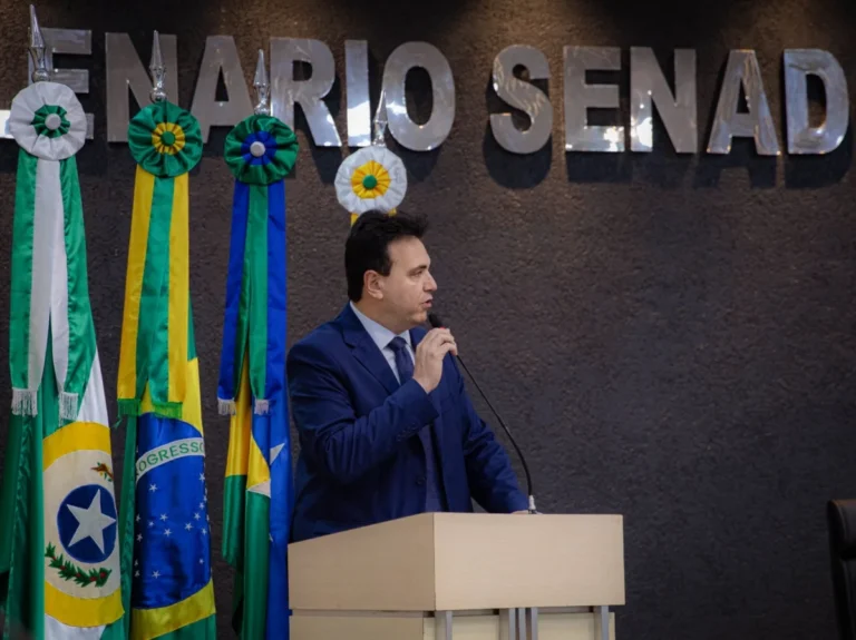Prefeito Tony Pablo participa de homenagem a profissionais da segurança pública da cidade