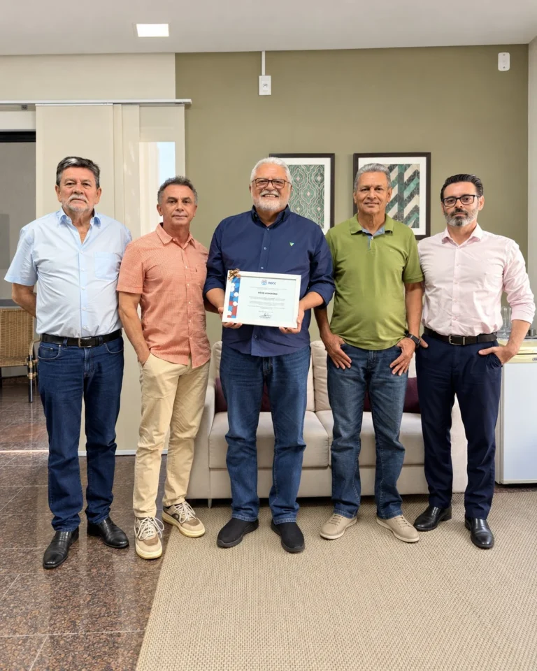 Sicoob Fronteiras recebe reconhecimento com o Certificado “Amigos do NACC” pelo apoio a instituição social de Rondônia  