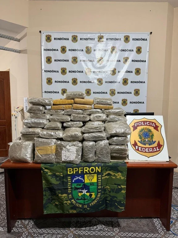 PF atua na apreensão de 103 kg de skunk em Rondônia