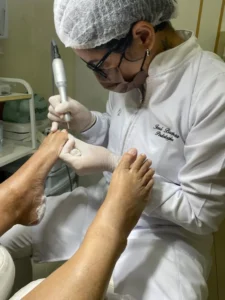 Podologia: cuidado especializado que vai muito além da estética dos pés